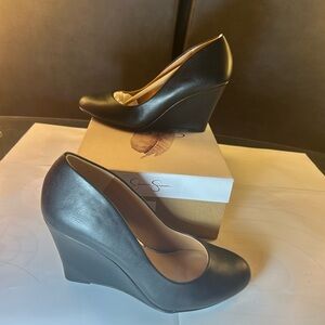 Jessica Simpson Women's Cash Slip On Wedge Size 8.5M